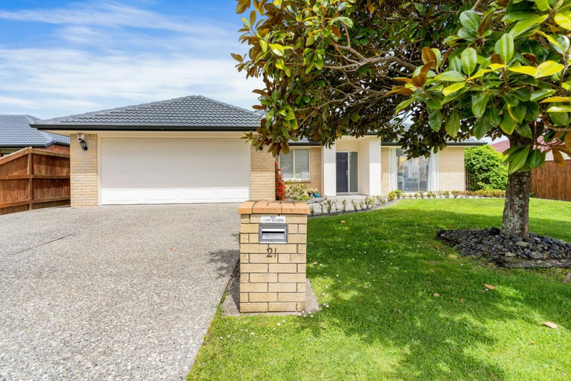 21 Newbliss Crescent, East Tamaki Heights, Auckland - Carousel 2