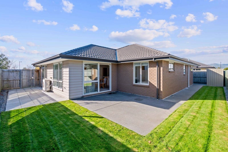 21 Bradwell Crescent, Halswell, Christchurch - Carousel 24
