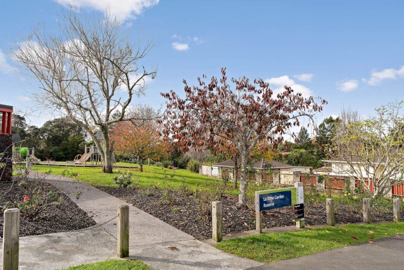 12 Hava Place, Green Bay, Auckland - Carousel 20