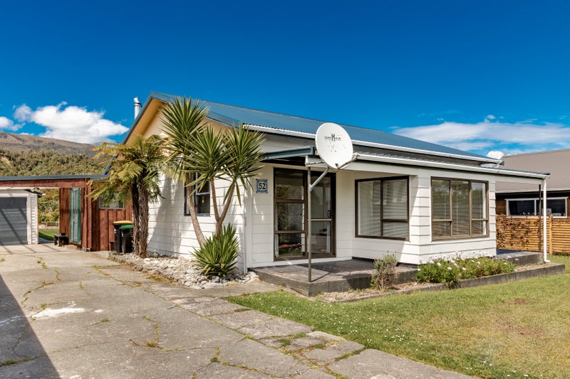 52 McGill Street, Waimangaroa, Westport - Carousel 1