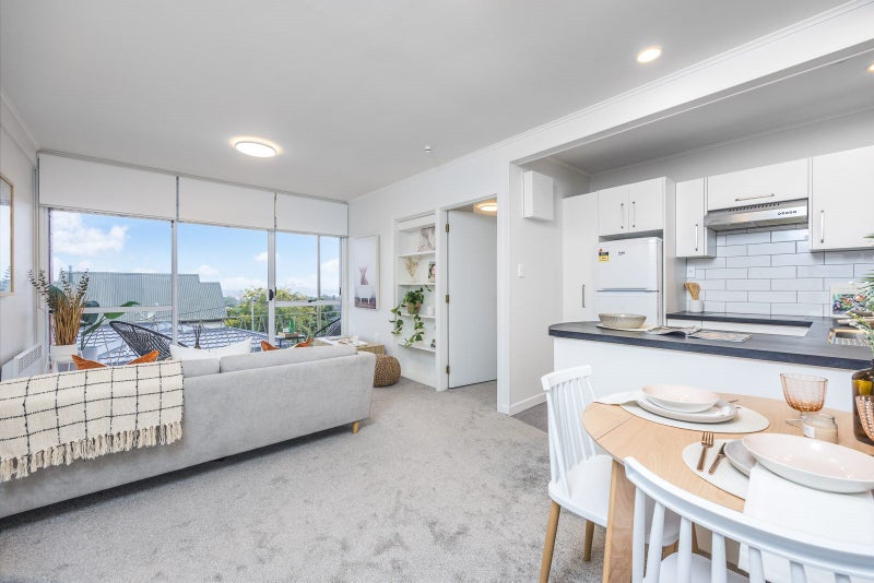 7/219 Onewa Road, Birkenhead, Auckland - Carousel 1