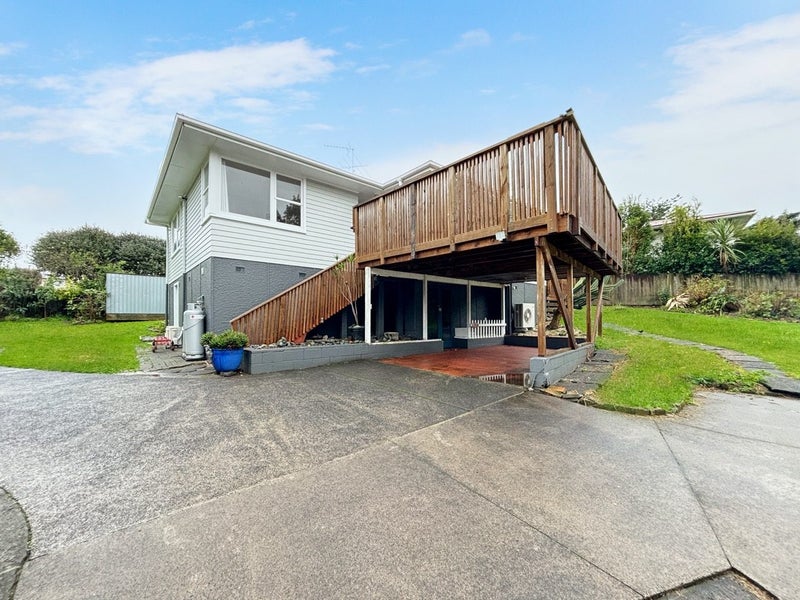 7 Melba Street, Beach Haven, Auckland - Carousel 2