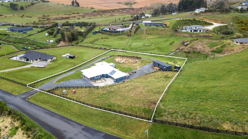 25 Houkura Rise, Whatawhata, Hamilton - Carousel 2