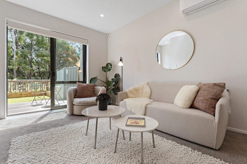 13 Kaimai Avenue, Massey, Auckland - Carousel 2