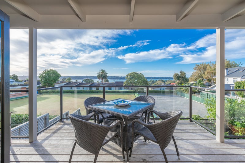 8/4 Curran Street, Herne Bay, Auckland - Carousel 1