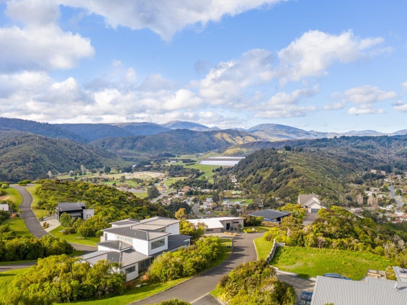 75 Mount Marua Way, Timberlea, Upper Hutt - Carousel 26