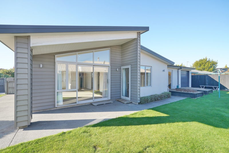 14 Richill Street, Belfast, Christchurch - Carousel 2