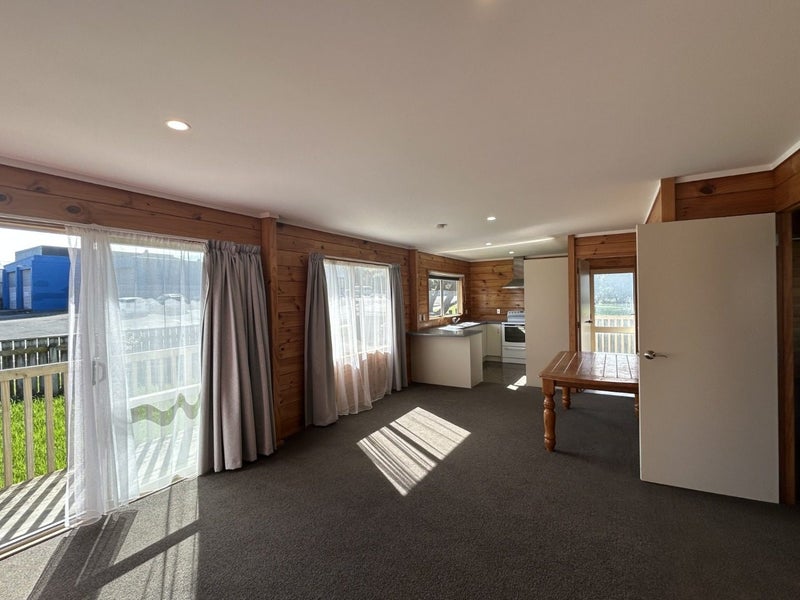 4 Dimock Street, Titahi Bay, Porirua - Carousel 15