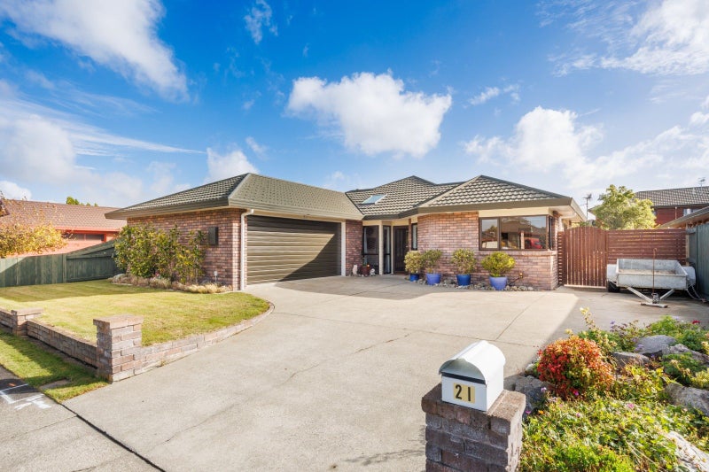 21 Montana Way, Milson, Palmerston North - Carousel 1