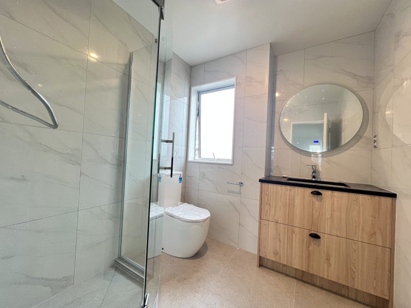 7 Paretao Street, Massey, Auckland - Carousel 13