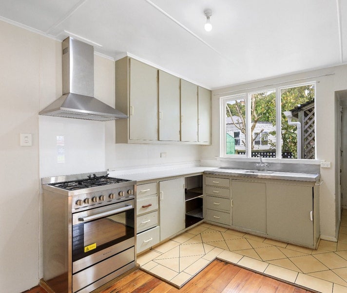 1/28 Ribble Street, Island Bay, Wellington - Carousel 2