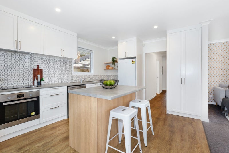 5 Kaituna Street, Waitangirua, Porirua - Carousel 2