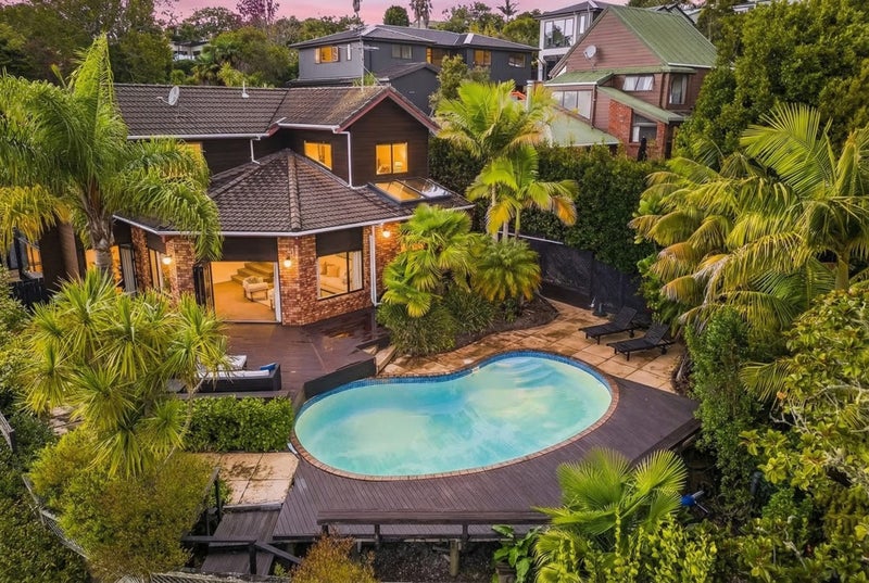 2/73B Park Rise, Campbells Bay, Auckland - Carousel 1
