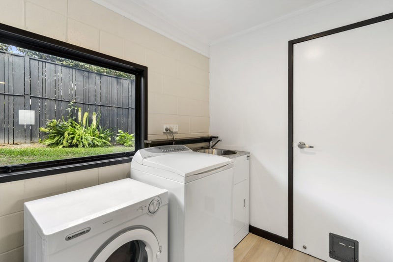 1/870 Beach Road, Waiake, Auckland - Carousel 21