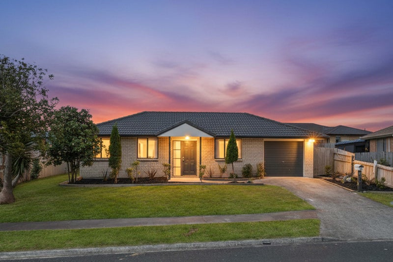 54 Glenveagh Park Drive, Weymouth, Auckland - Carousel 1