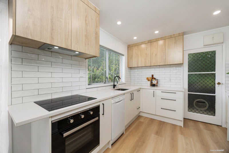 1/178 Glengarry Road, Glen Eden, Auckland - Carousel 2