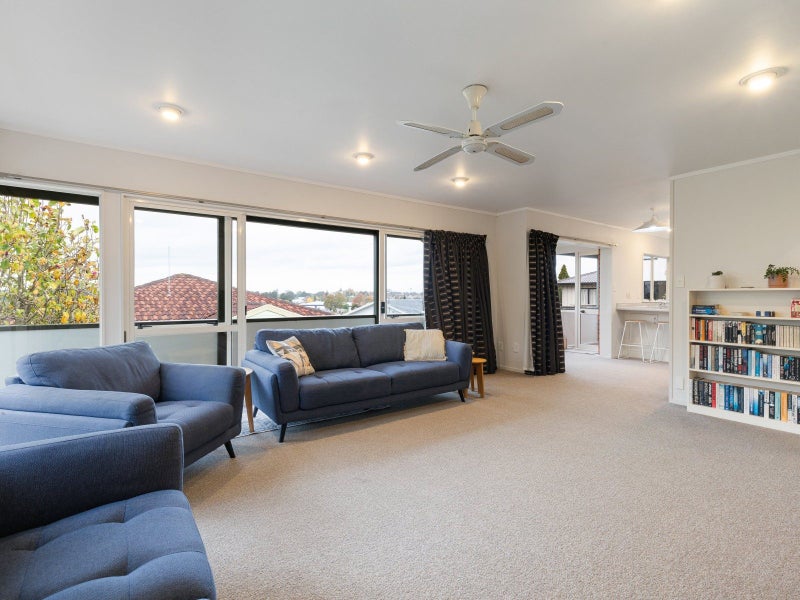 12A Northview Lane, Nawton, Hamilton - Carousel 2