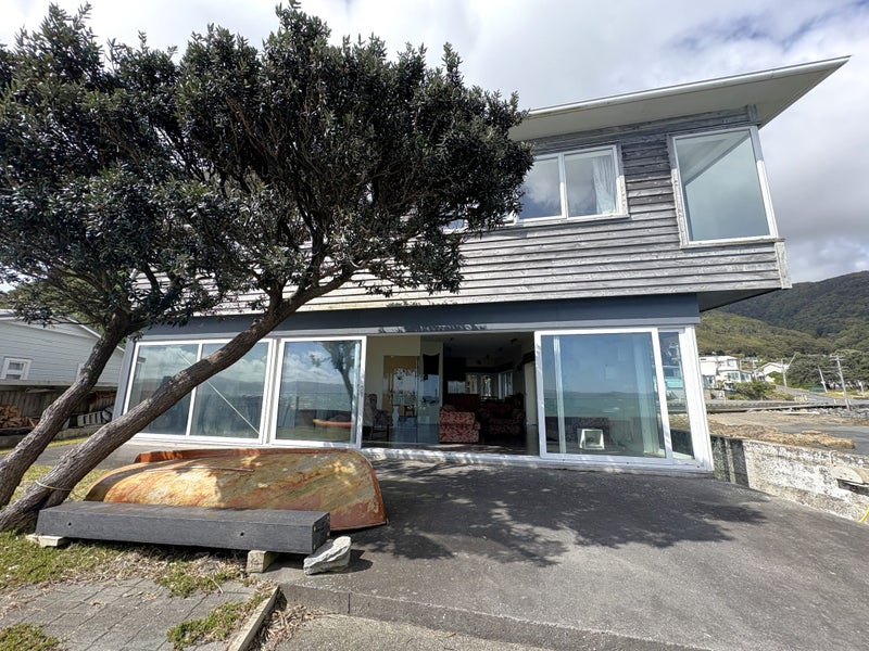603B Marine Drive, Days Bay, Lower Hutt - Carousel 1