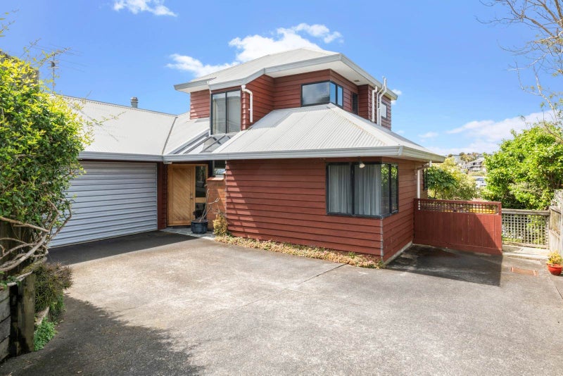 2/18 Kiteroa Terrace, Rothesay Bay, Auckland - Carousel 1