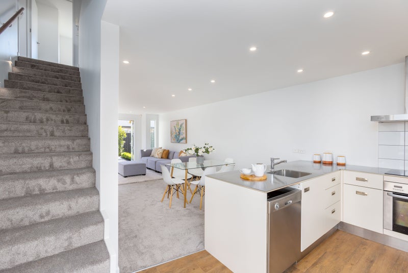2/533 Madras Street, St Albans, Christchurch - Carousel 2