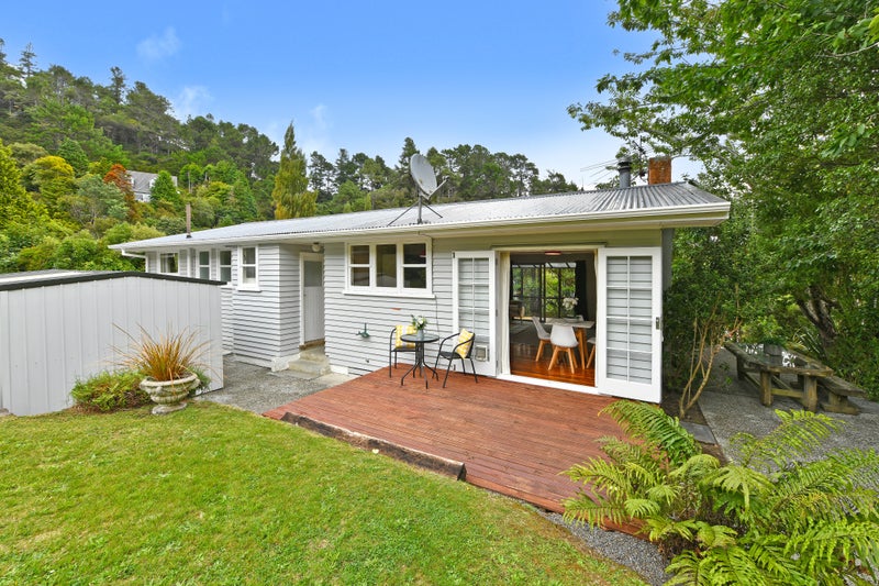 111 Manuka Street, Stokes Valley, Lower Hutt - Carousel 2