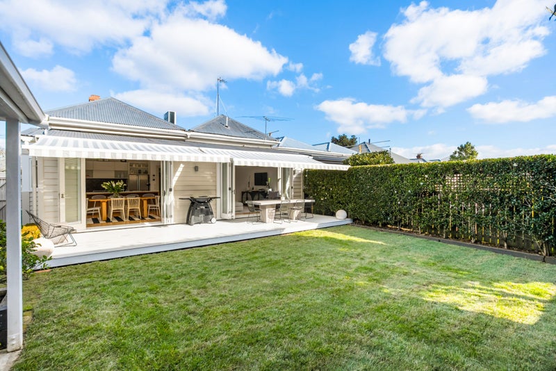99 Burnley Terrace, Sandringham, Auckland - Carousel 2