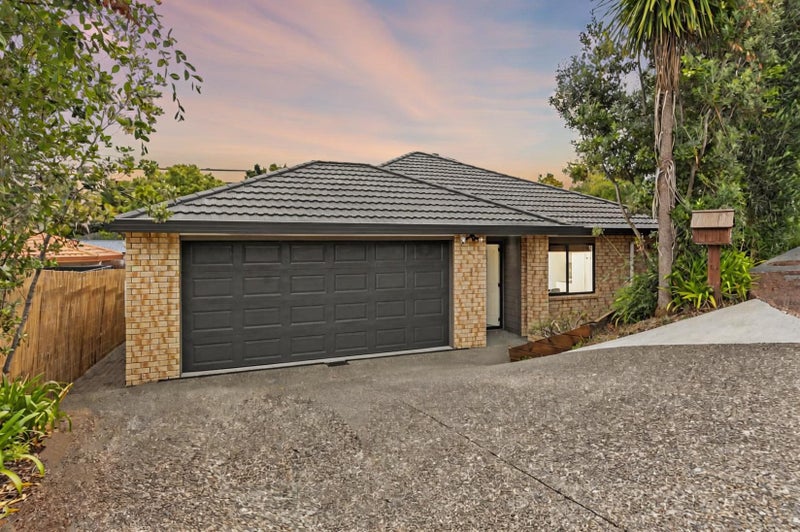 17C Tirimoana Road, Te Atatu South, Auckland - Carousel 1