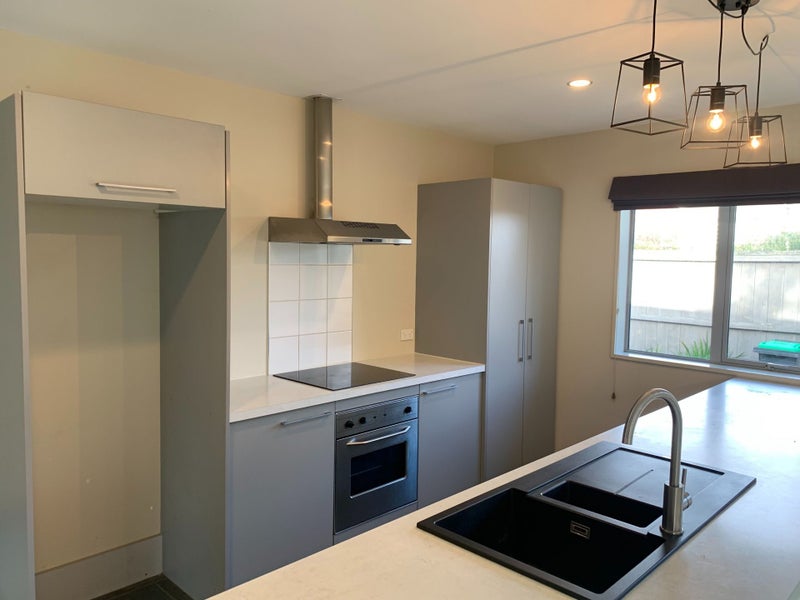 11A Havana Gardens, Shirley, Christchurch - Carousel 2