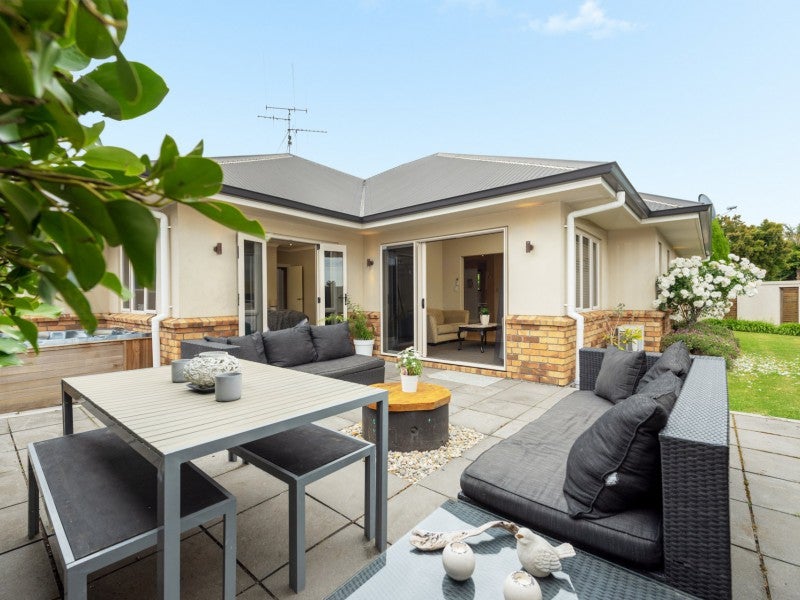 86 Solomon Street, Brookfield, Tauranga - Carousel 2