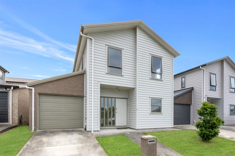 48 Kaimoana Street, Weymouth, Auckland - Carousel 1