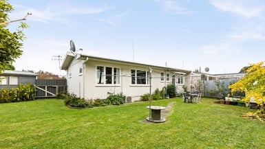 2/5 Bill Hercock Street, Pirimai, Napier - Carousel 1