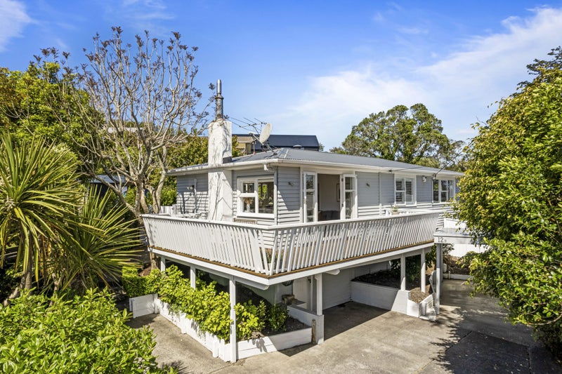 2/12 Coroglen Avenue, Birkenhead, Auckland - Carousel 1