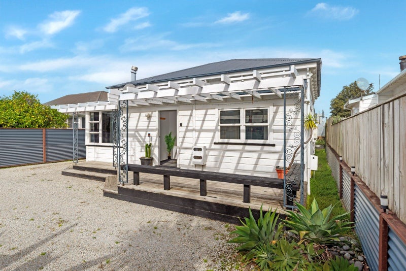 64 Awapuni Road, Awapuni, Gisborne - Carousel 2