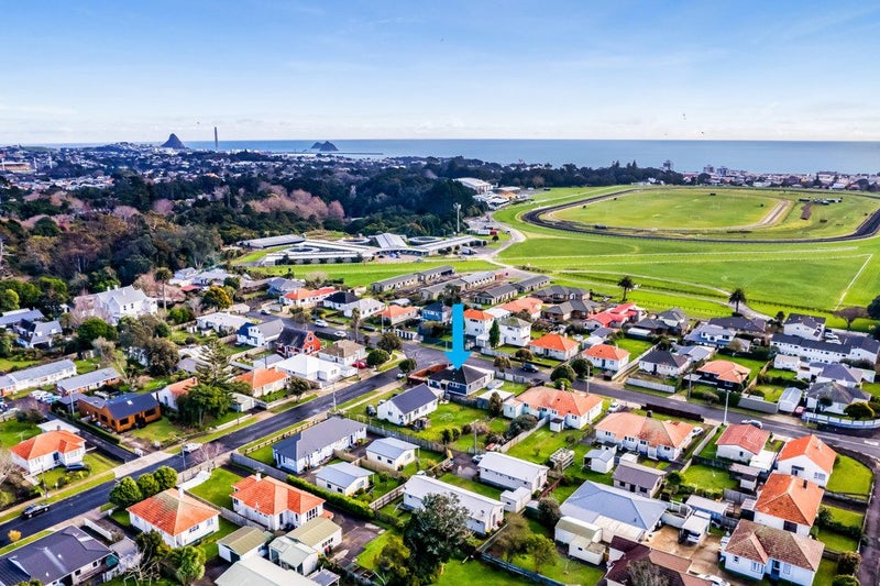 1 List Street, Welbourn, New Plymouth - Carousel 1