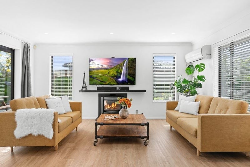 2 Burbank Drive, Aidanfield, Christchurch - Carousel 2