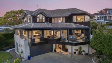 1/35 Channel View Road, Campbells Bay, Auckland - Carousel 1