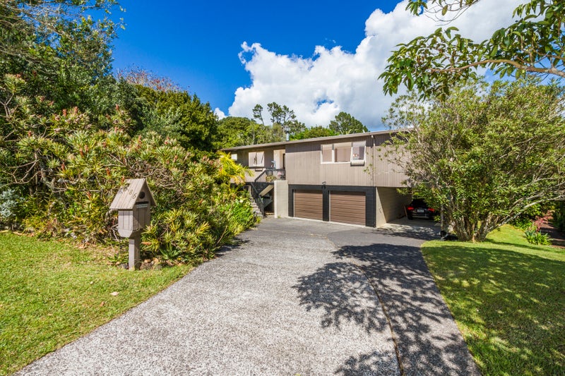 186 Beach Road, Campbells Bay, Auckland - Carousel 2