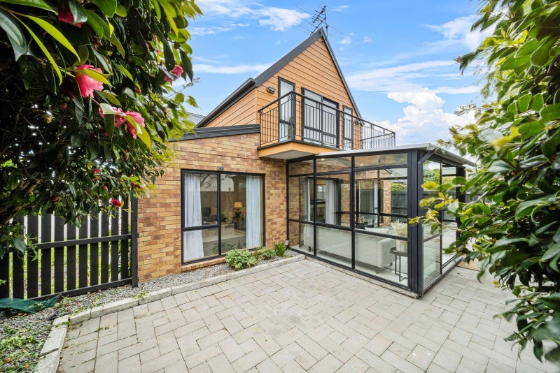 1/111 Lincoln Road, Addington, Christchurch - Carousel 22