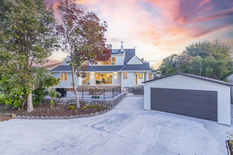 42 Eatwell Avenue, Paraparaumu Beach, Paraparaumu - Carousel 1