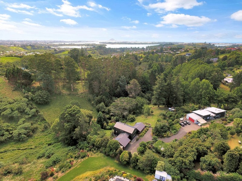 50 Holcombrooke Lane, Welcome Bay, Tauranga - Carousel 2