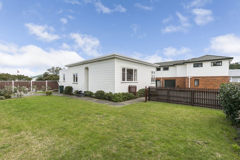 22A Puriri Street, Miramar, Wellington - Carousel 2
