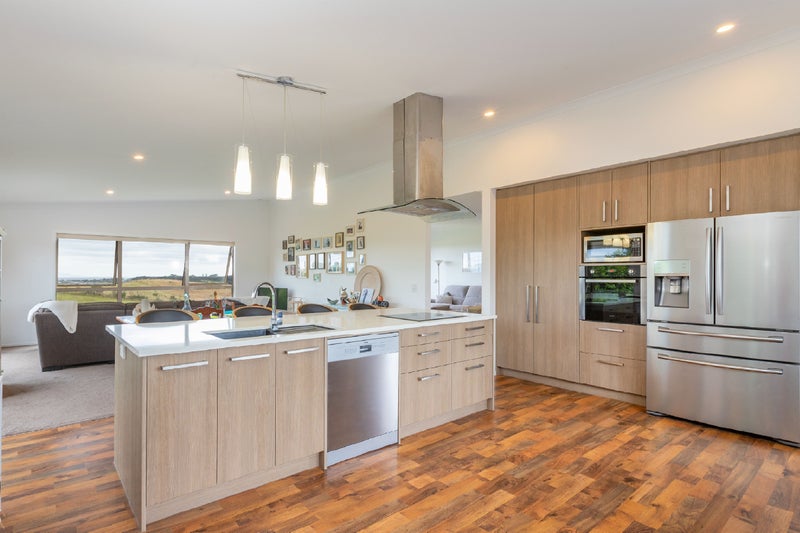 571 Barrier View Road, Kaiwaka - Carousel 2