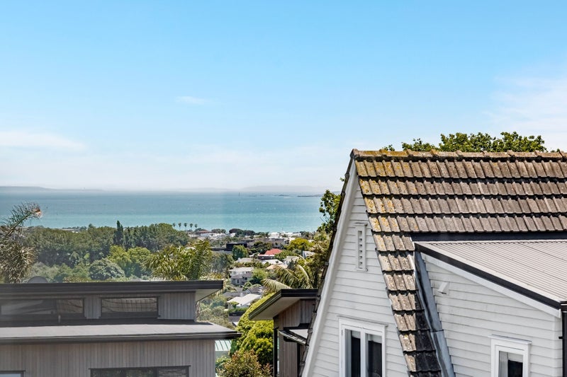 4/6 Glen Atkinson Street, St Heliers, Auckland - Carousel 2