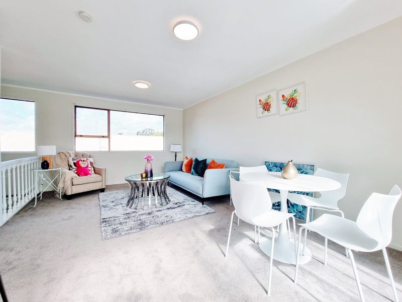 5/26 Islington Avenue, New Lynn, Auckland - Carousel 1