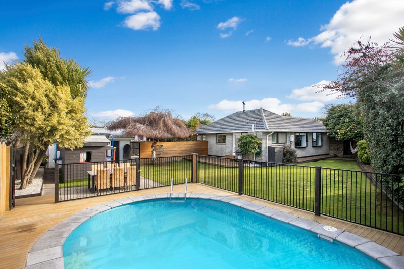 15 Elwyn Place, Avonhead, Christchurch - Carousel 2