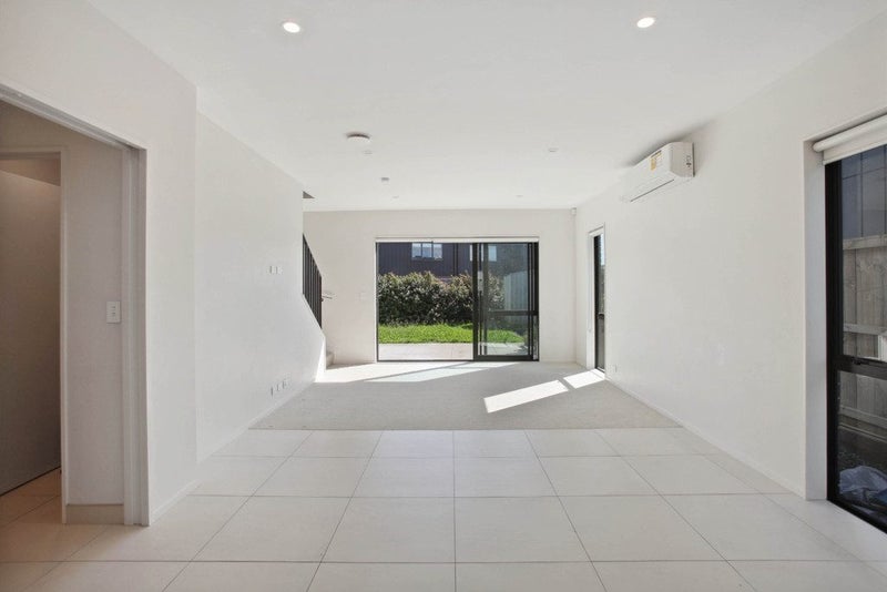 17 Orona Place, Takanini, Auckland - Carousel 2