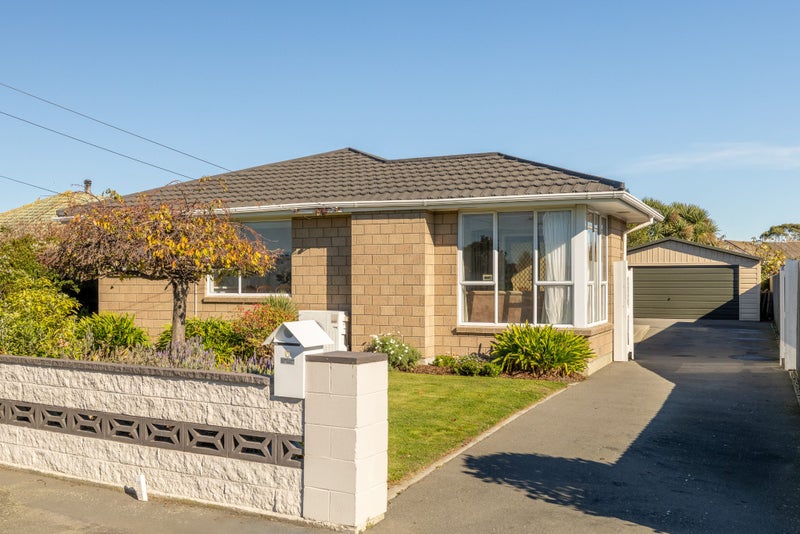 6 Cromer Place, New Brighton, Christchurch - Carousel 1