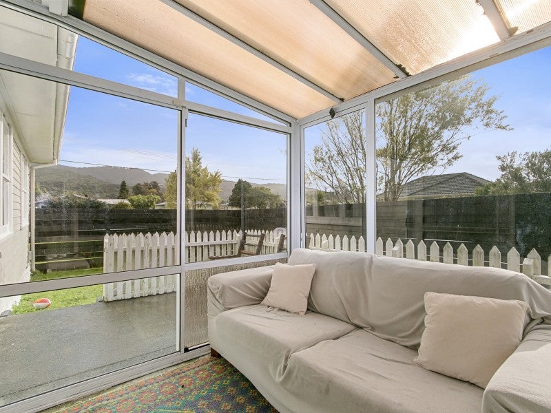 61 Peel Place, Wainuiomata, Lower Hutt - Carousel 2