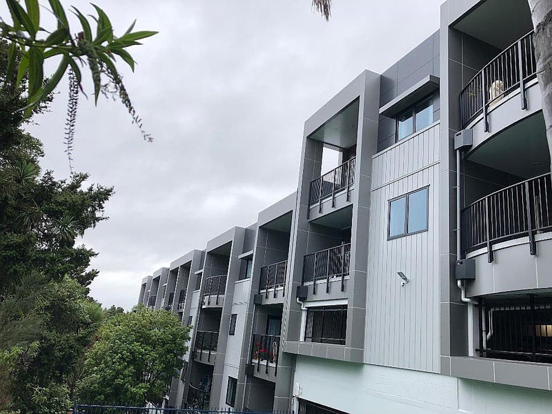 46/241 Hinemoa Street, Birkenhead, Auckland - Carousel 1