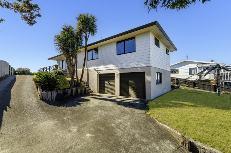 67 Townhead Crescent, Bethlehem, Tauranga - Carousel 1
